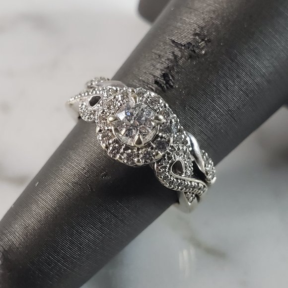 Womens Vintage Estate 14K White Gold Diamond Ring, 5.3g E6272